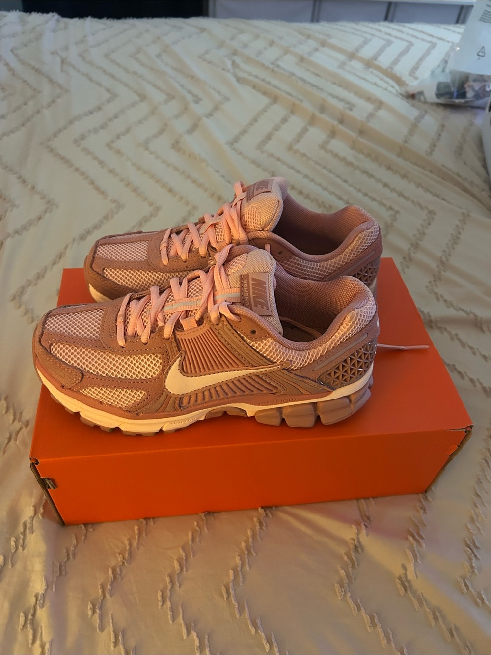 Nike Women's Zoom Vomero 5